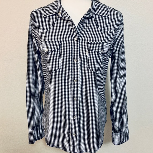 Levi's Tops - Women’s Levi’s Western Button Up, Medium